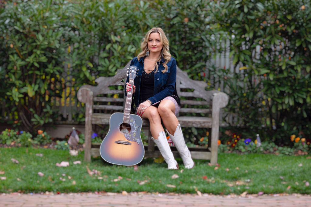 NEW SINGLE ‘GIVE IT A TRY’ BY MELISSA QUINN FOX